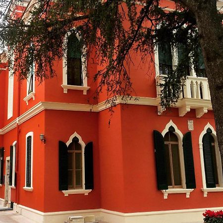 Donnenzo Bed and Breakfast Latiano Εξωτερικό φωτογραφία