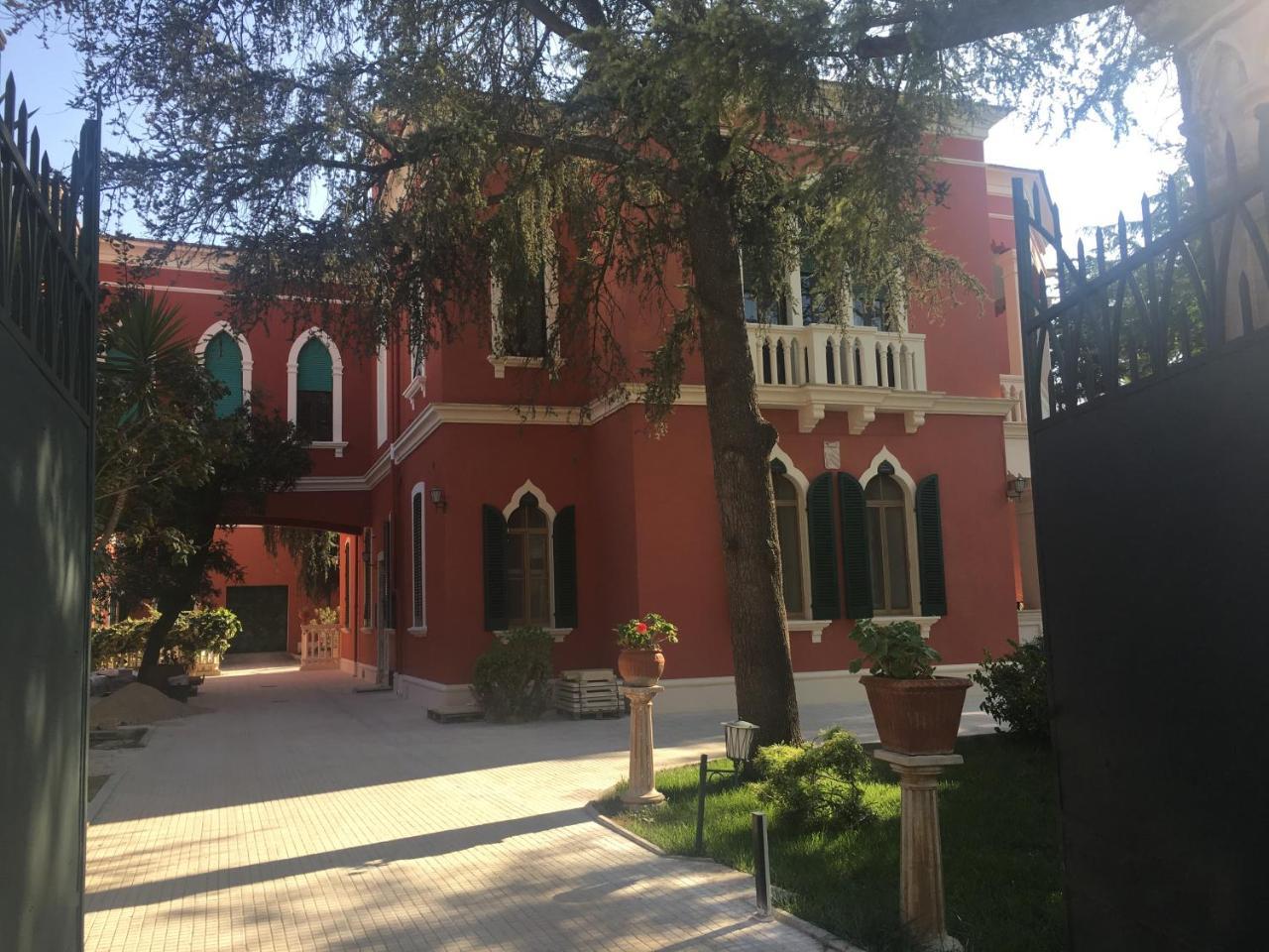 Donnenzo Bed and Breakfast Latiano Εξωτερικό φωτογραφία